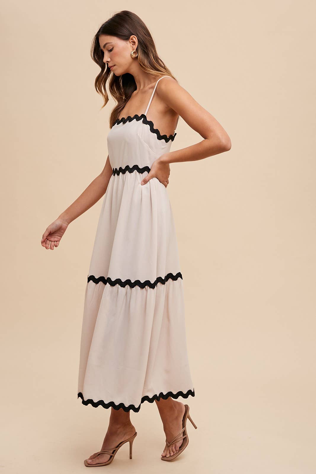 SCALLOP Trim dress