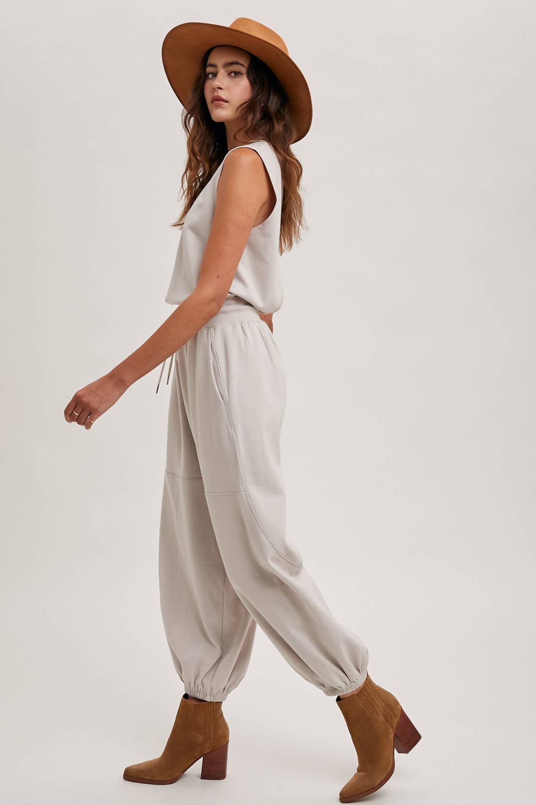 KNIT ACIVE JUMPSUIT