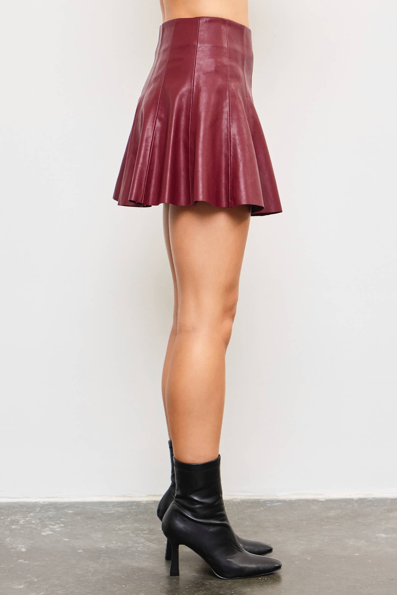 FLARED LEATHER SKORT