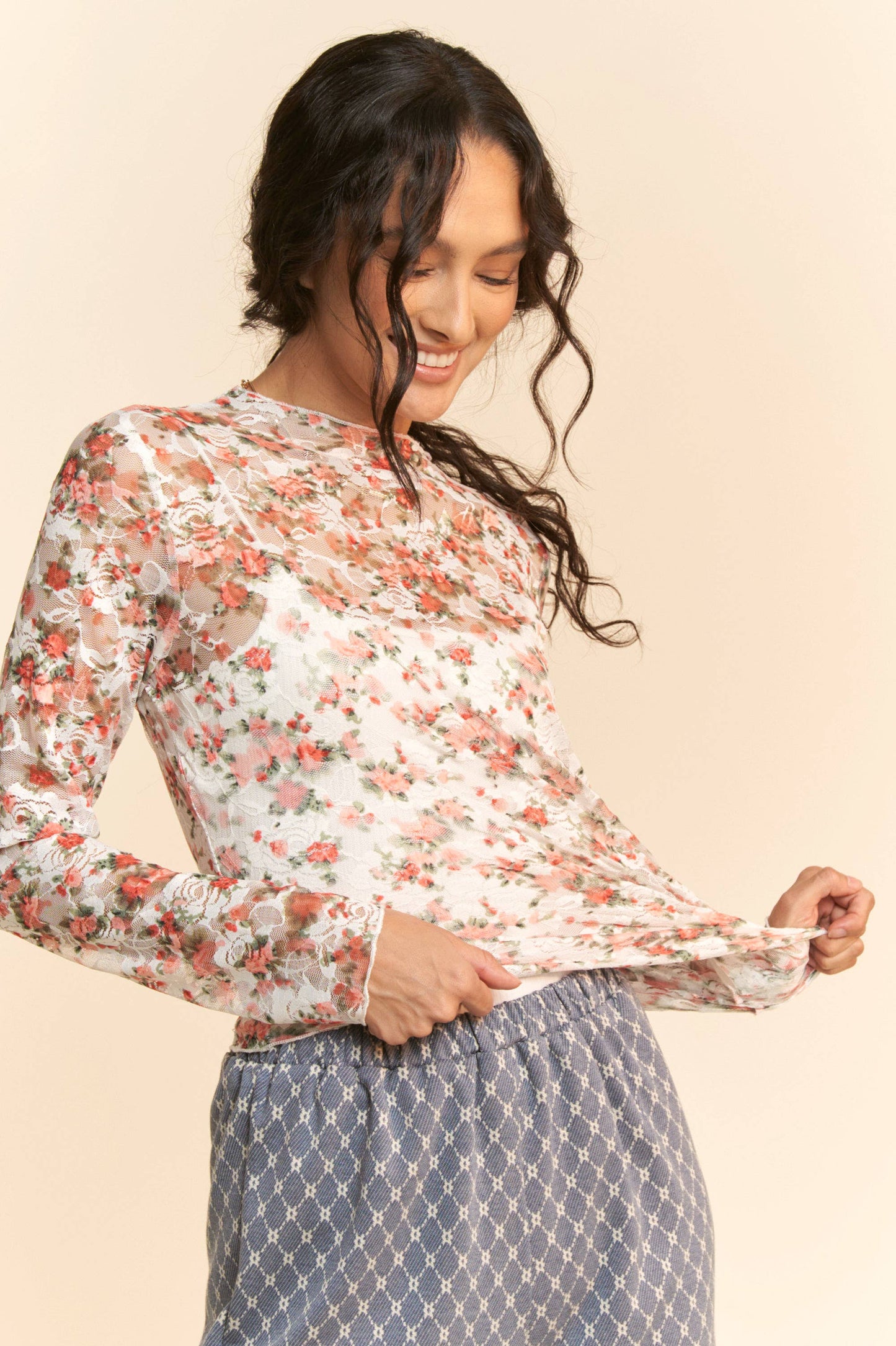 FLORAL MESH LONG SLEEVE LAYERING TOP