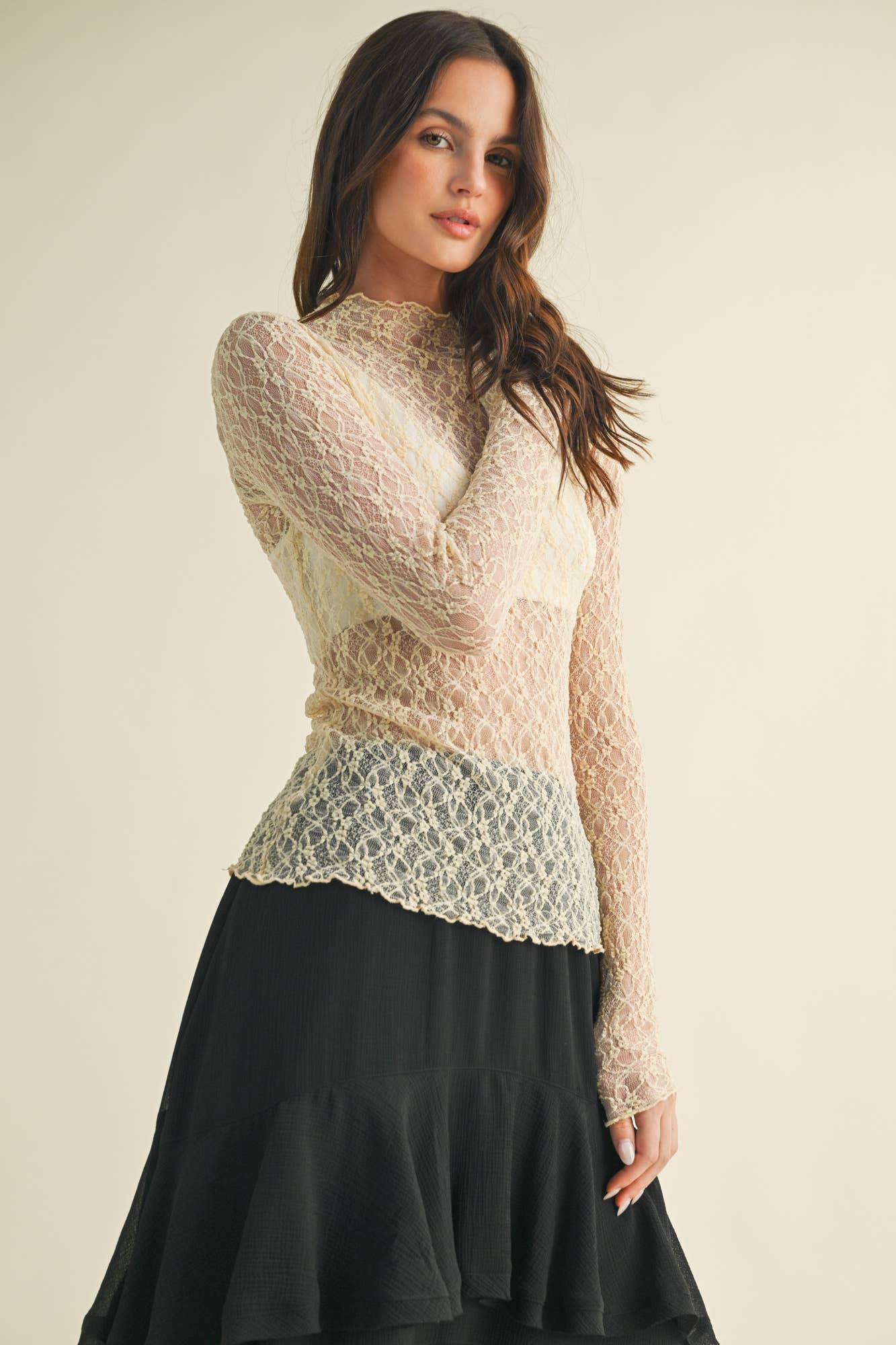 SEE ME LACE TOP