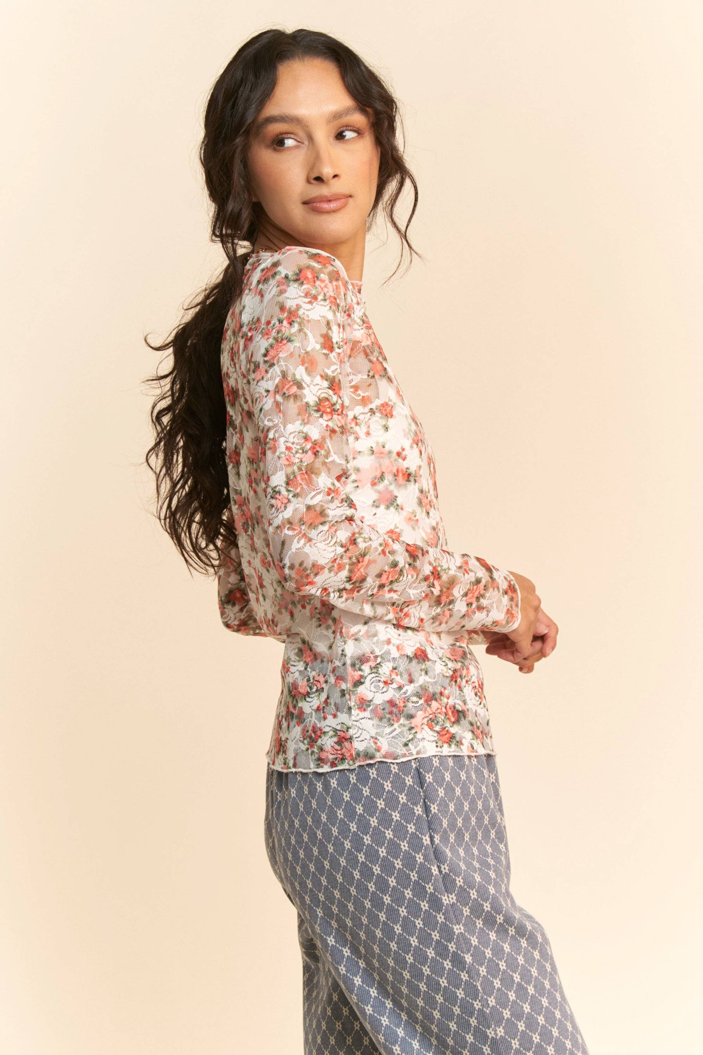 FLORAL MESH LONG SLEEVE LAYERING TOP